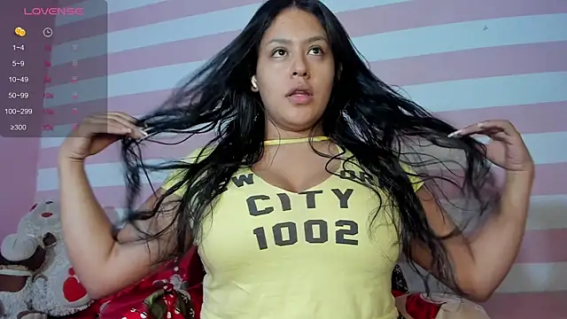 Snapshot of Loveequinn chatting on 12.10.24 Loveequinn online show from 12.10.24