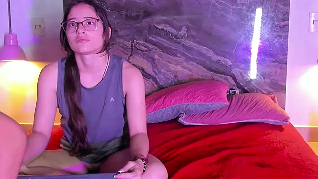 Snapshot of Couplehot__1 chatting on 01.18.25 Couplehot 1 online show from 01.18.25