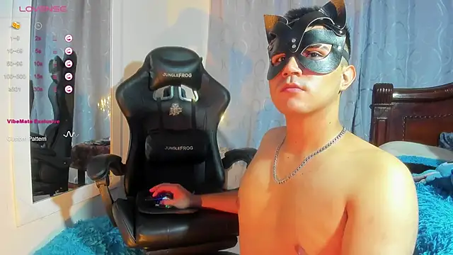 Snapshot of Chris_Maddox chatting on 01.26.25 Chris Maddox online show from 01.26.25