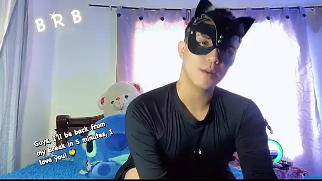 Snapshot of Chris_Maddox chatting on 03.05.25 Chris Maddox online show from 03.05.25