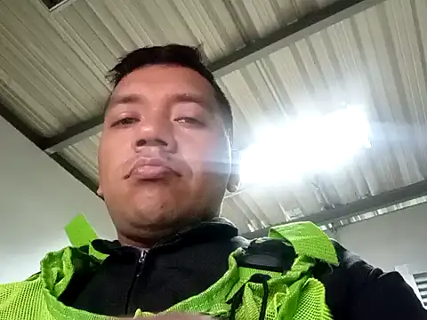 Snapshot of angelito0219 chatting on 12.02.24 angelito0219 online show from 12.02.24