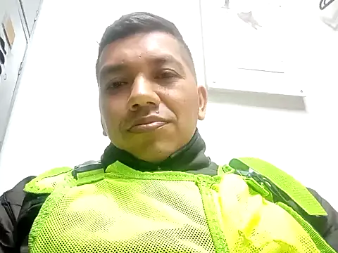 Snapshot of angelito0219 chatting on 01.05.25 angelito0219 online show from 01.05.25