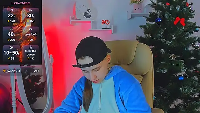 Dolly  Queen  online show from 12.12.24