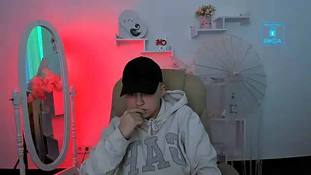 Dolly  Queen  online show from 01.23.25