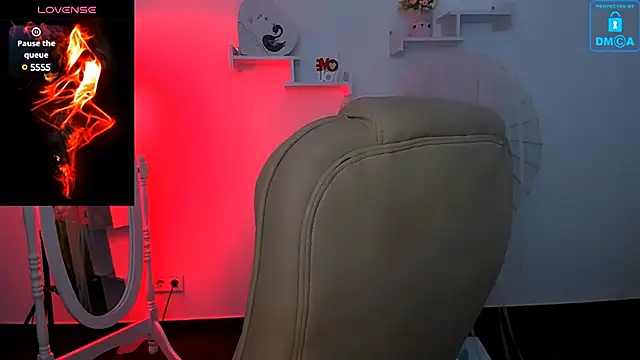 Dolly  Queen  online show from 01.24.25