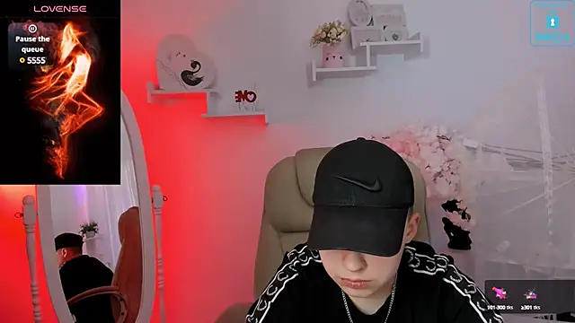 Dolly  Queen  online show from 02.03.25