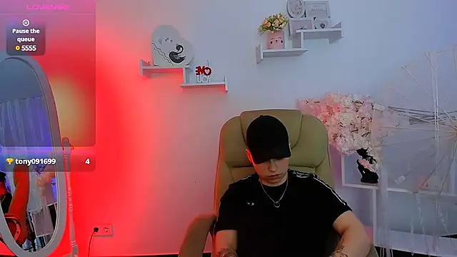 Dolly  Queen  online show from 02.12.25