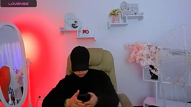 Dolly  Queen  online show from 02.12.25