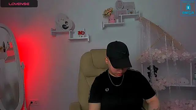 Dolly  Queen  online show from 03.21.25