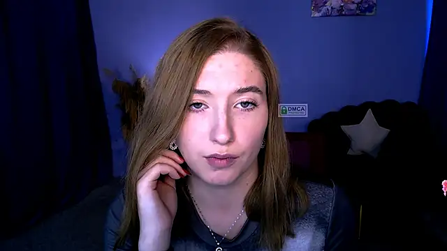 Snapshot of daisy_candy chatting on 12.24.24 daisy candy online show from 12.24.24