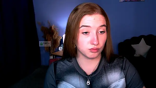 Snapshot of daisy_candy chatting on 12.25.24 daisy candy online show from 12.25.24