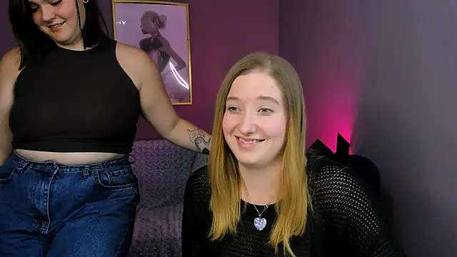 Snapshot of daisy_candy chatting on 09.15.25 daisy candy online show from 09.15.25