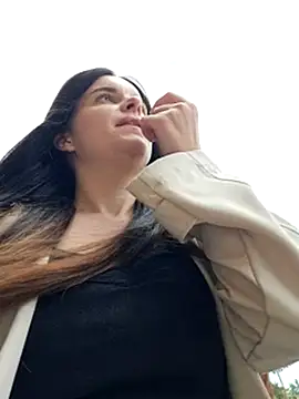 Snapshot of RaonXO chatting on 03.10.25 RaonXO online show from 03.10.25