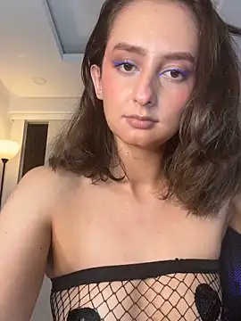 nicollefiorett online show from 03.25.26