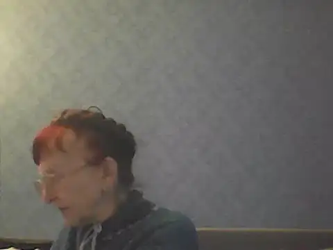 Snapshot of TanyaSweet634 chatting on 12.10.24 TanyaSweet634 online show from 12.10.24