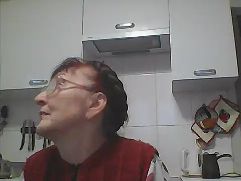Snapshot of TanyaSweet634 chatting on 12.27.24 TanyaSweet634 online show from 12.27.24