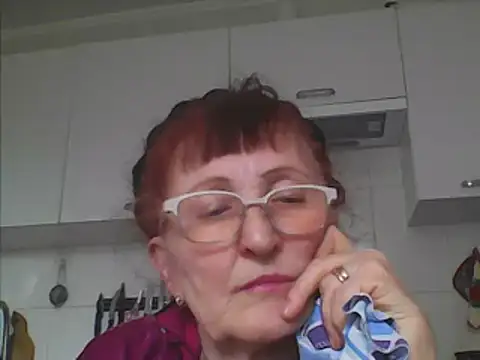Snapshot of TanyaSweet634 chatting on 03.10.25 TanyaSweet634 online show from 03.10.25