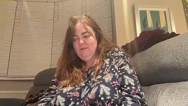 Snapshot of curvy-milf-abbie chatting on 02.18.26 curvy-milf-abbie online show from 02.18.26