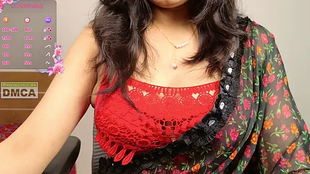 Snapshot of Punjabi_Queen1 chatting on 10.06.25 Punjabi Queen1 online show from 10.06.25