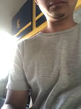 isacalejandroo online show from 01.23.25