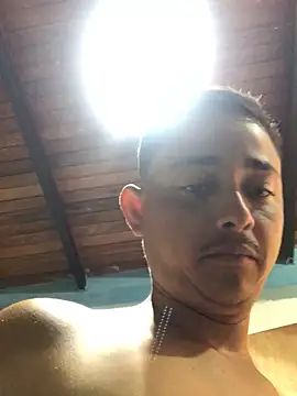 isacalejandroo online show from 02.11.25