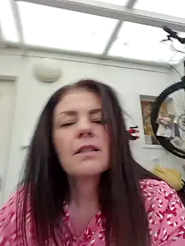 Snapshot of 420Curvybabe chatting on 12.21.24 420Curvybabe online show from 12.21.24