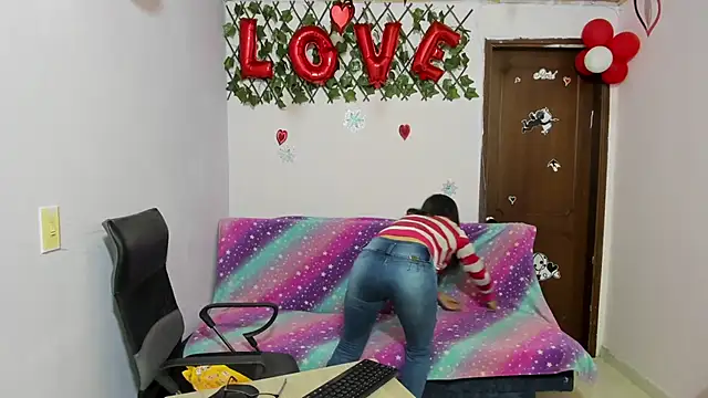 Snapshot of Luna_Star_Sl chatting on 03.05.25 Luna Star Sl online show from 03.05.25