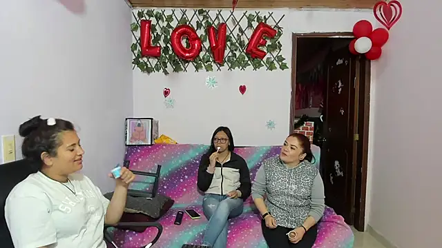 Snapshot of Luna_Star_Sl chatting on 03.08.25 Luna Star Sl online show from 03.08.25