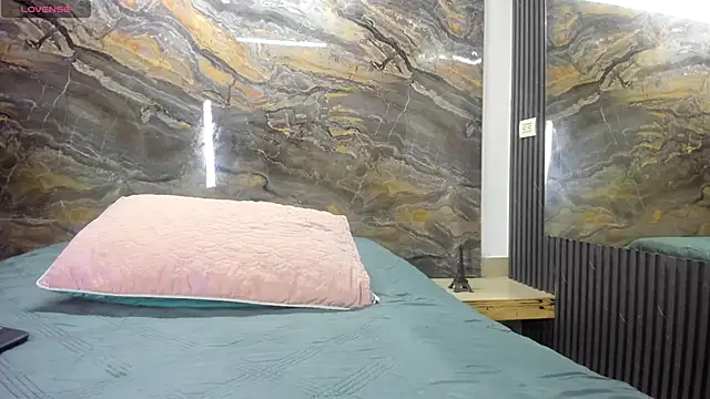 Yaya    11 online show from 02.25.25