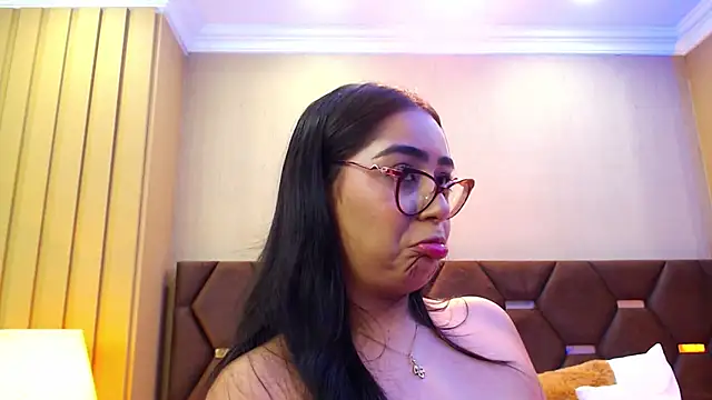 Snapshot of DevonPiers chatting on 01.27.25 DevonPiers online show from 01.27.25