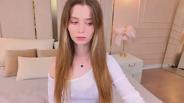 Snapshot of MarybethSnow chatting on 05.22.26 MarybethSnow online show from 05.22.26