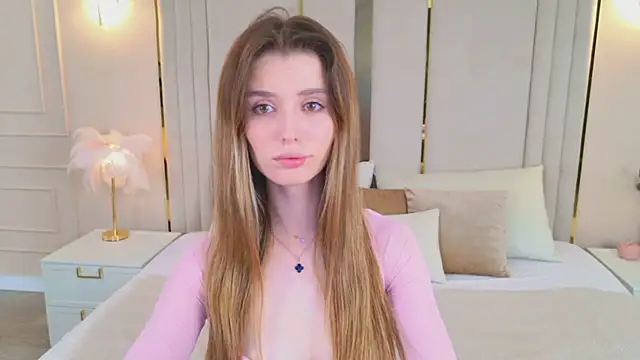 Snapshot of MarybethSnow chatting on 05.27.26 MarybethSnow online show from 05.27.26