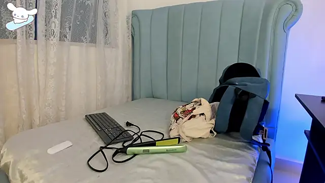 AlexaFoxy18 online show from 11.06.25