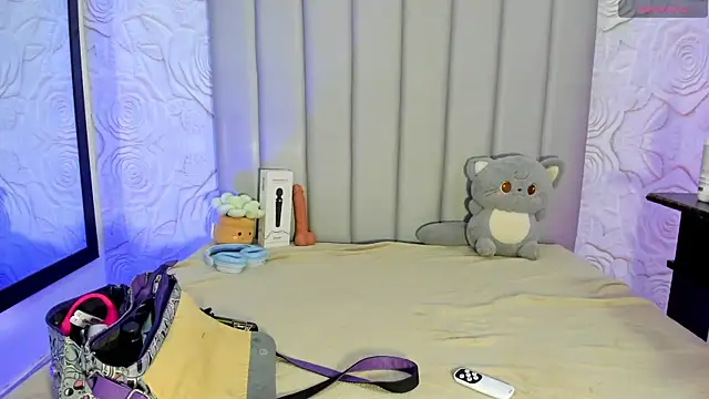 AlexaFoxy18 online show from 07.15.26