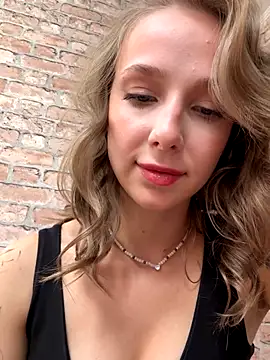 CaseyStar online show from 09.10.25