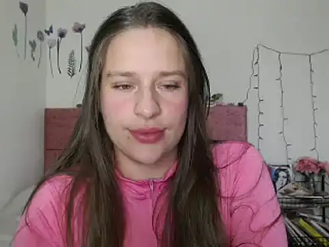 Snapshot of Serenity chatting on 12.17.24 Serenity online show from 12.17.24