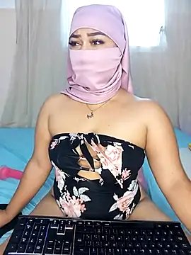 Snapshot of Kendra_Kait chatting on 01.10.25 Kendra Kait online show from 01.10.25