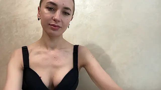 CaitlinaJayne23 online show from 05.14.26
