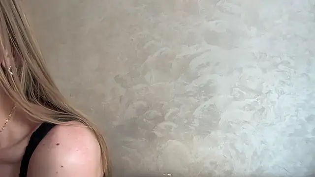 CaitlinaJayne23 online show from 05.16.26