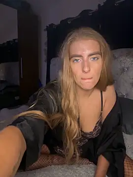 Summer Paige online show from 02.01.25