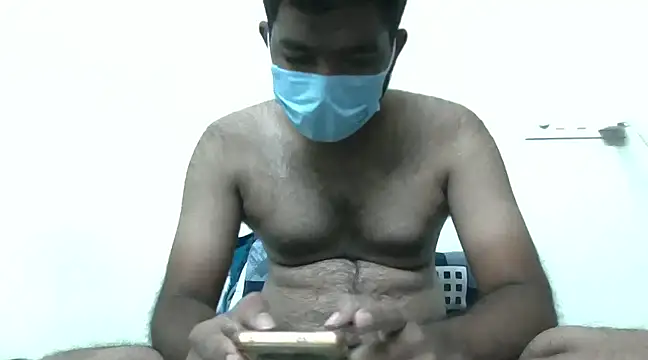 Snapshot of nick05inch chatting on 01.05.25 nick05inch online show from 01.05.25