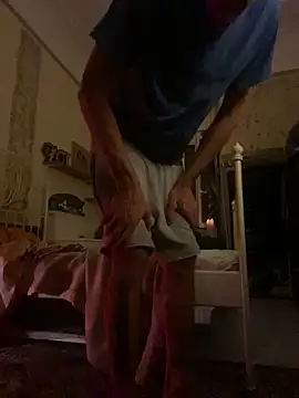 Snapshot of otikatseikaip3r chatting on 11.04.25 otikatseikaip3r online show from 11.04.25