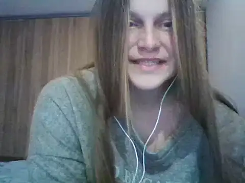 Evasapples online show from 03.21.25