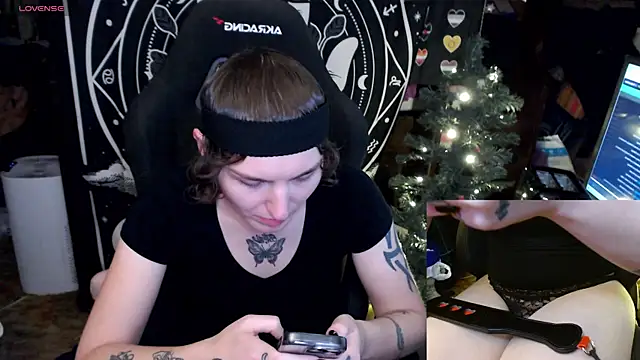 Snapshot of BrandiWRLD_999 chatting on 12.31.24 BrandiWRLD 999 online show from 12.31.24