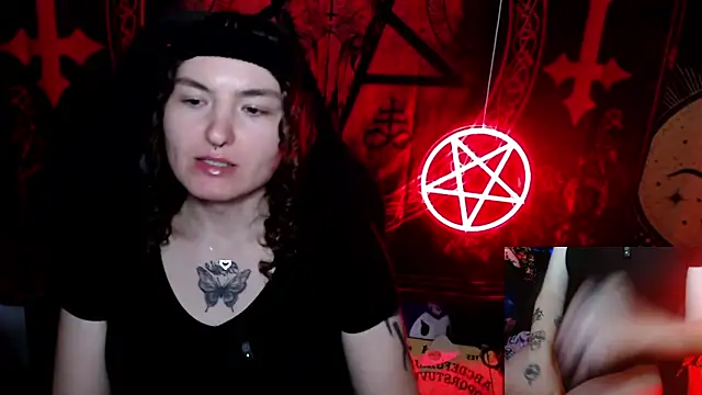 Snapshot of BrandiWRLD_999 chatting on 10.09.25 BrandiWRLD 999 online show from 10.09.25