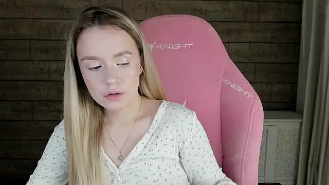 MilanaBalmain online show from 04.14.26