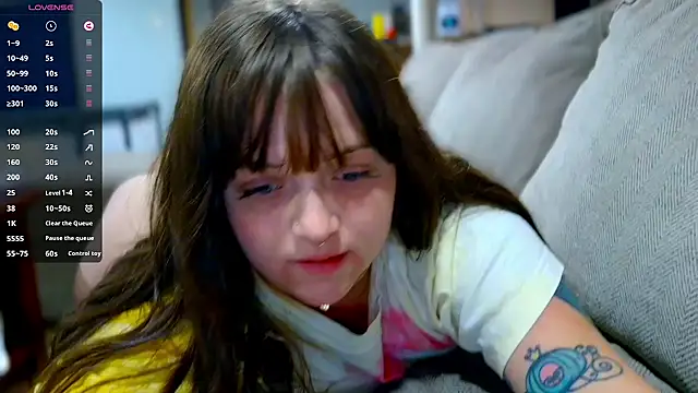 princess emily4723 online show from 04.28.26