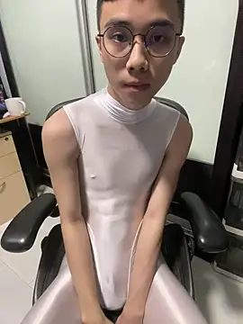 Snapshot of SubBoi1997 chatting on 01.11.25 SubBoi1997 online show from 01.11.25