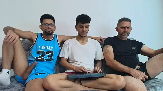 Snapshot of Benjamin_show chatting on 11.13.25 Benjamin show online show from 11.13.25