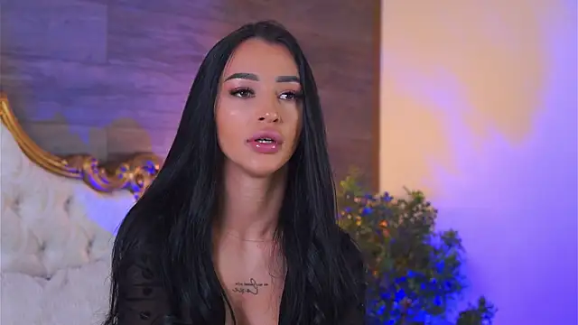 DeniseDevilles online show from 12.04.24